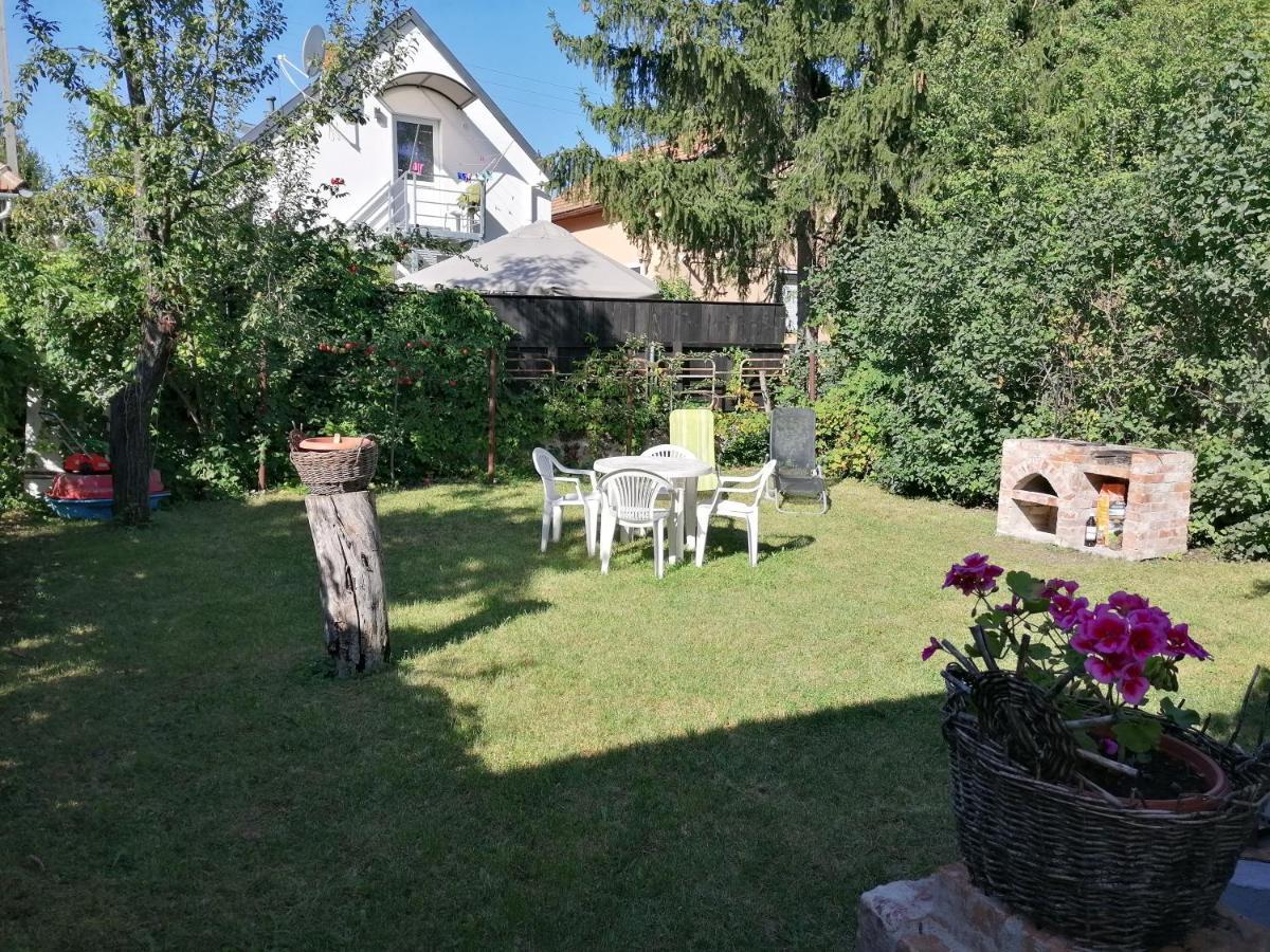 Menta Apartman Mezőkövesd Eksteriør bilde